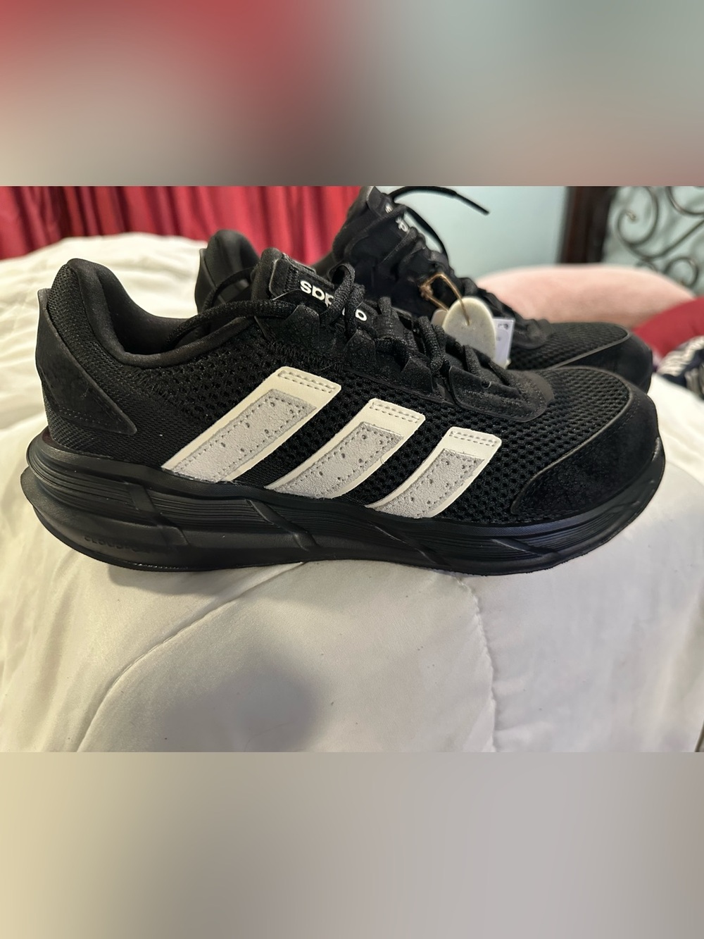 Adidas AstraStar Brand New in box running shoes - Size 7.5w/6m